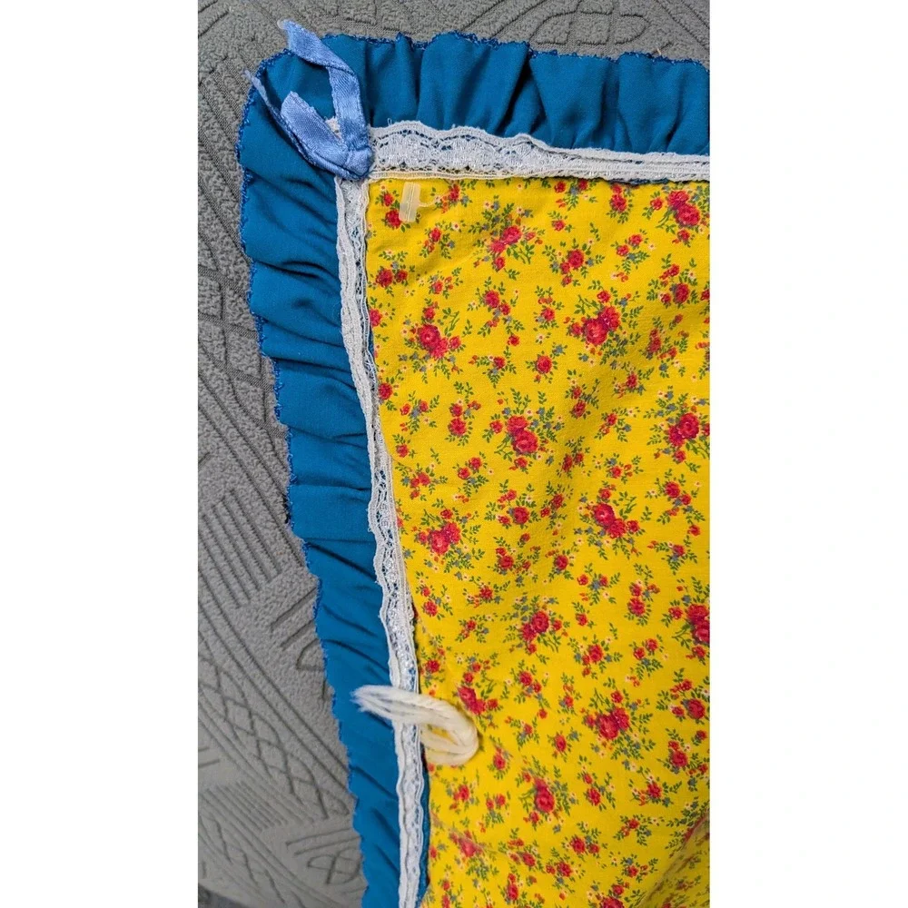 Vintage Retro Handmade Tied Quilt Yellow Floral Red Blue Ruffle Lace Trim Throw